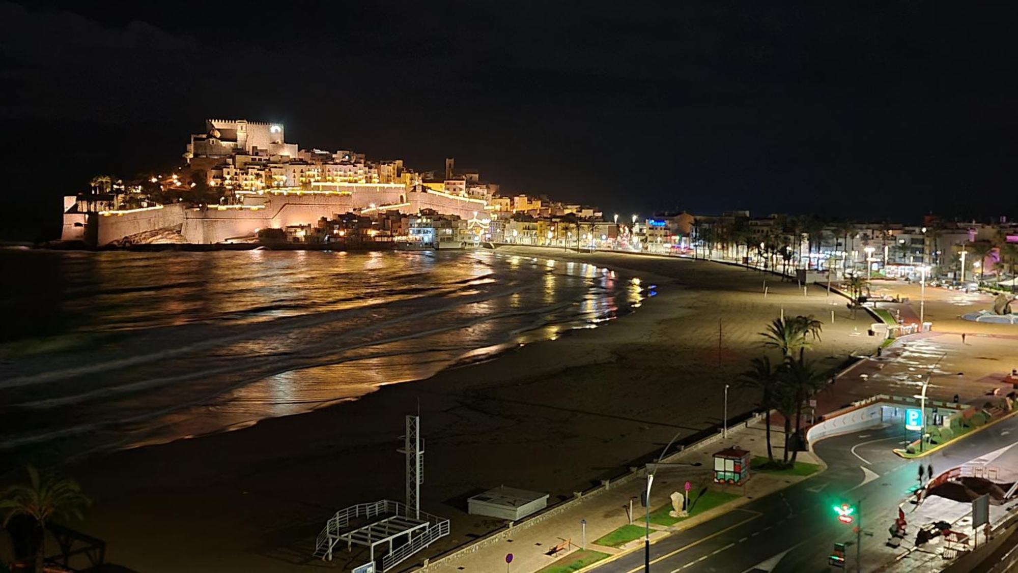 Apartamento Loft Primera Linea De Playa, Vistas Altas Mar Y Castillo Пеньискола Экстерьер фото
